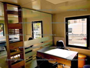 container metalic pret